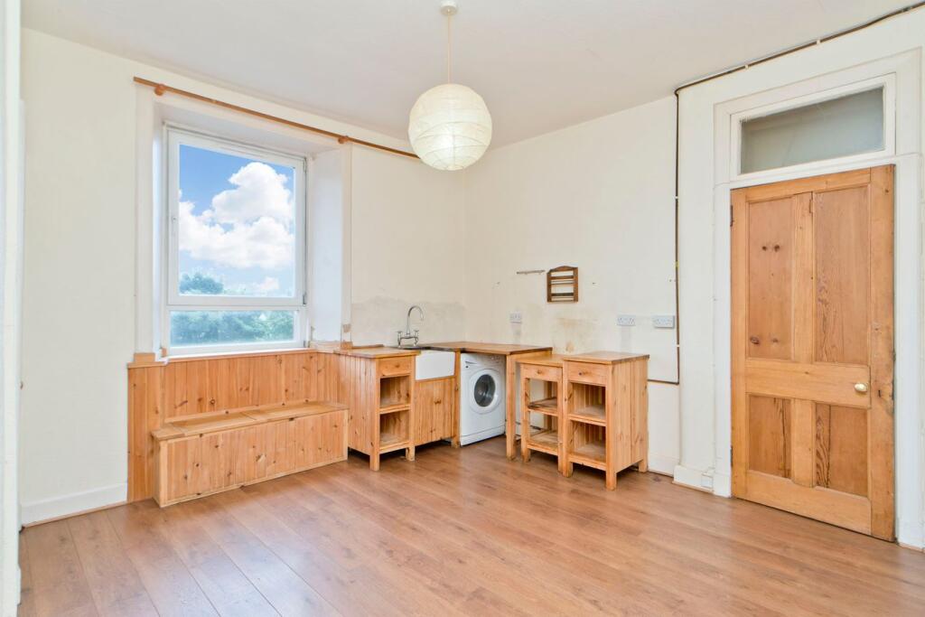 Apartment in Edinburgh - View 2