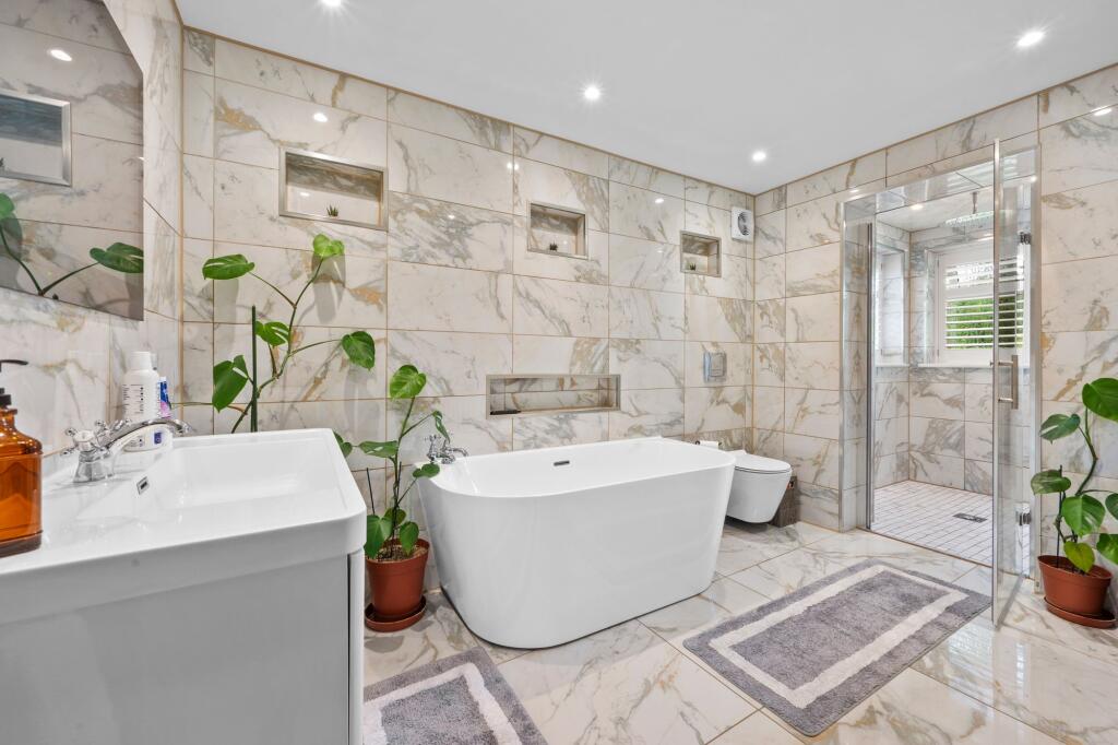 House in Warrington - View 3