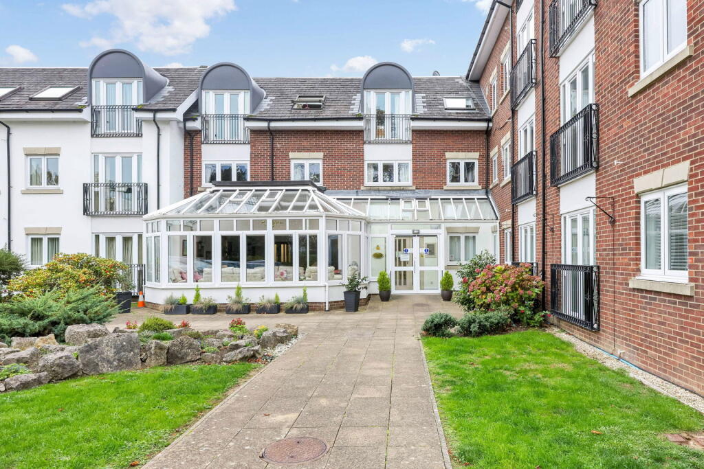 Main image of property: Lansdown Road, Cheltenham, GL51 6PX