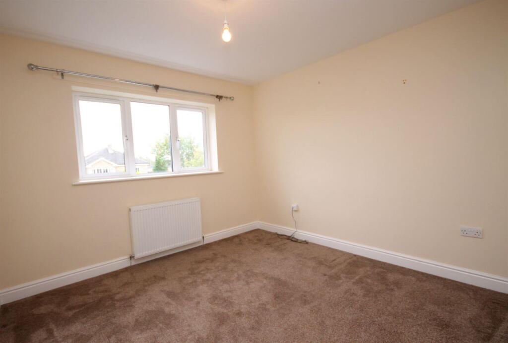 Hawthorn Close, Leyburn photo 4