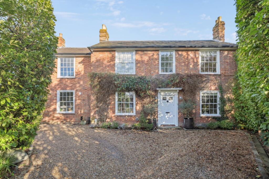 Main image of property: Brook End, Weston Turville, Aylesbury, Buckinghamshire, HP22