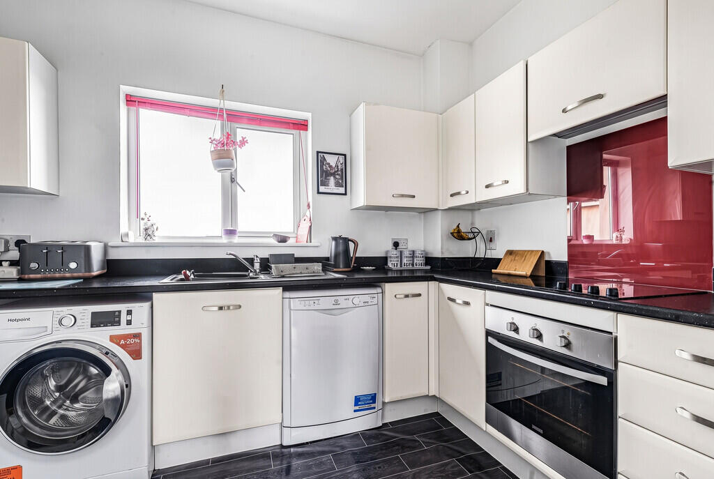 Apartment in Exeter - View 4