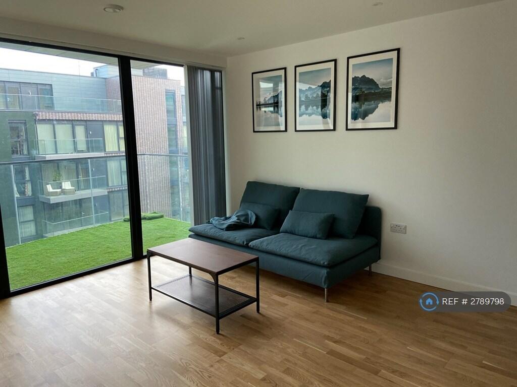 Main image of property: Hawthorne Crescent, London, SE10