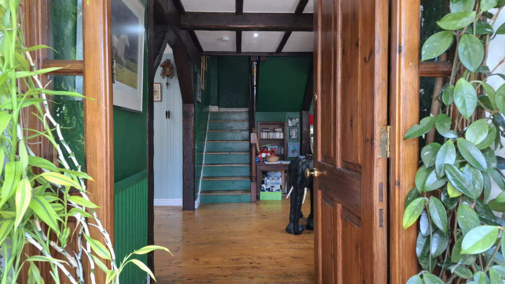 16 Bowring Road, Ramsey, IM8 3EJ photo 4