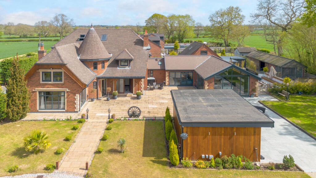 Main image of property: Withybrook Road Bulkington Bedworth, Warwickshire, CV12 9JW