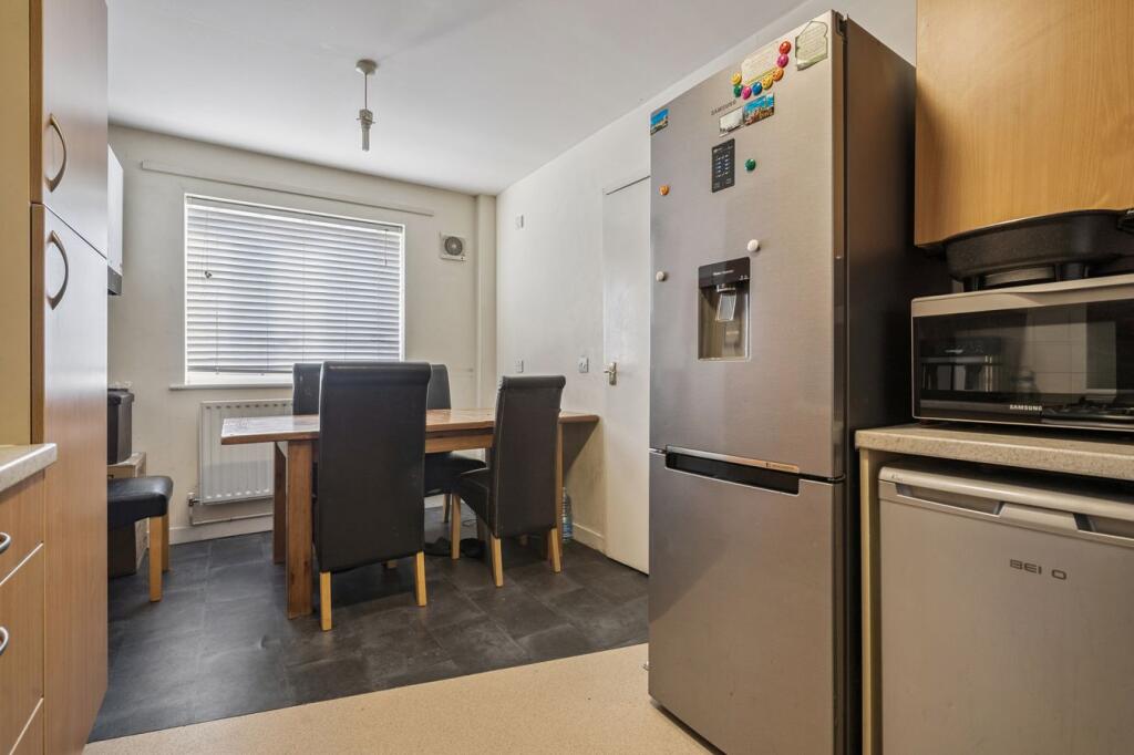 House in Slough - View 5