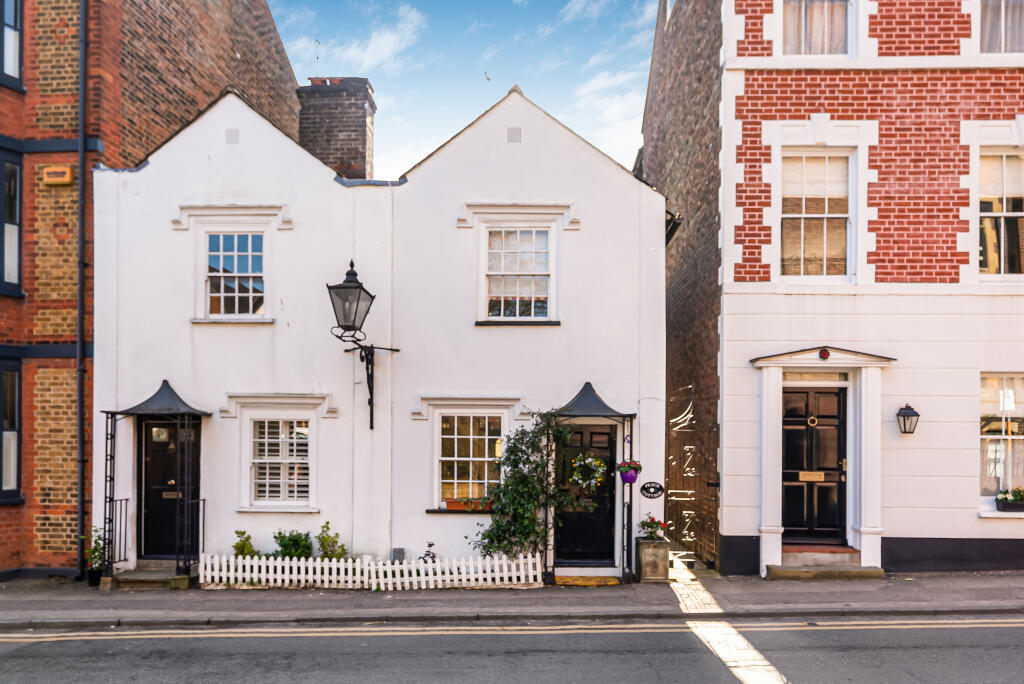 Main image of property: Castle Street, Berkhamsted, Herts, HP4