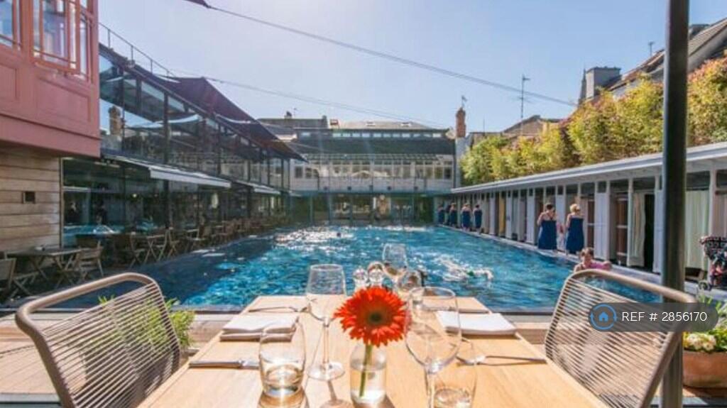 Main image of property: Oakfield Grove, Bristol, BS8