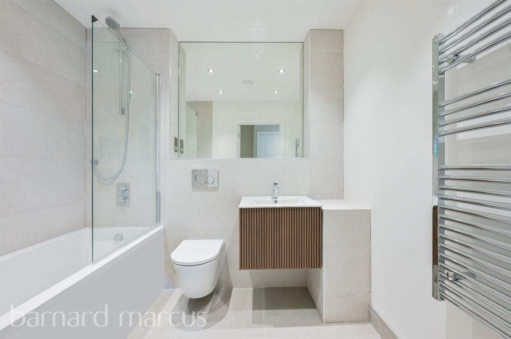 Apartment in London - More