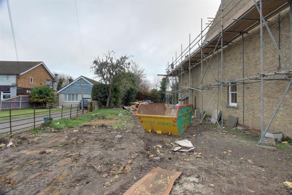 Main image of property: Marsworth Road, Pitstone