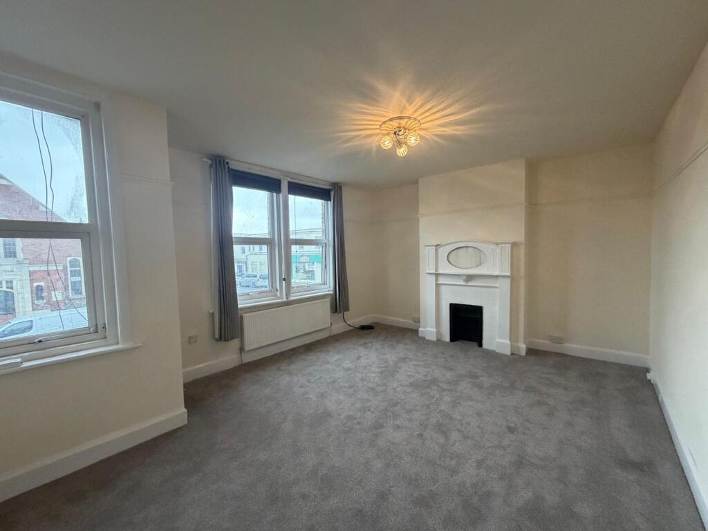 House in Hove, Hangleton - More