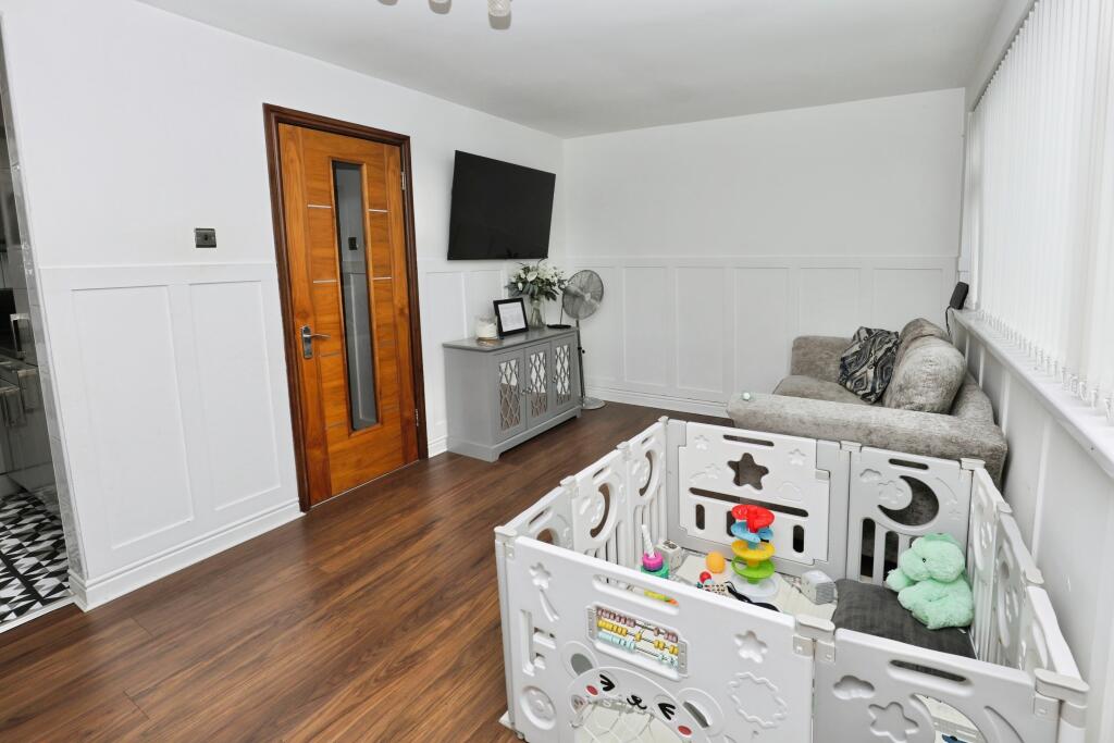 Grange Lane, Liverpool, L25 photo 4