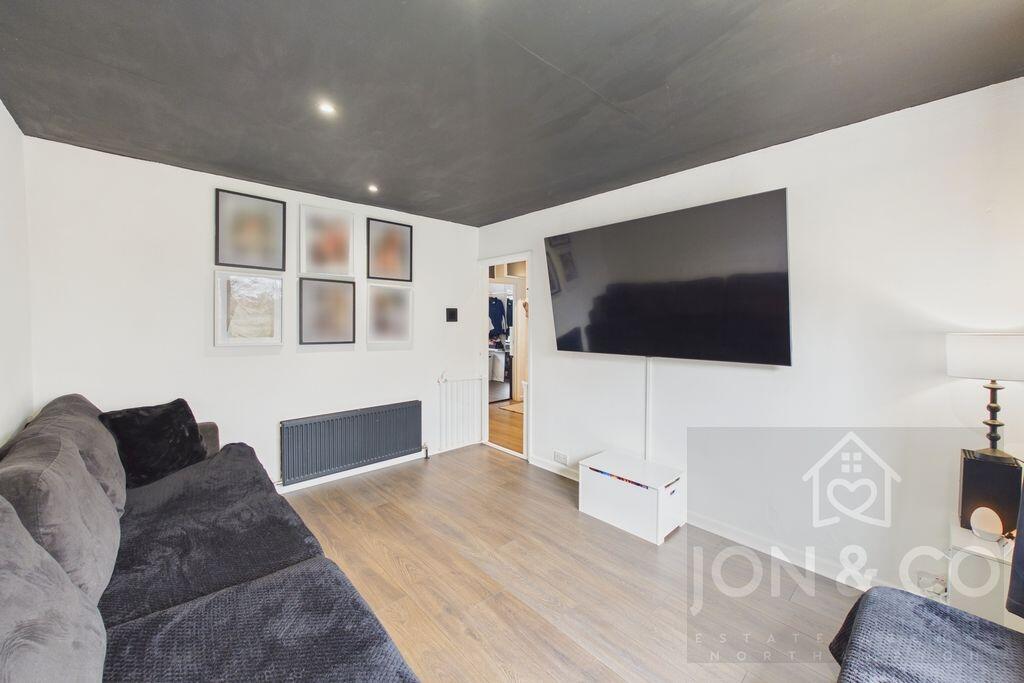 House in Northampton - View 5