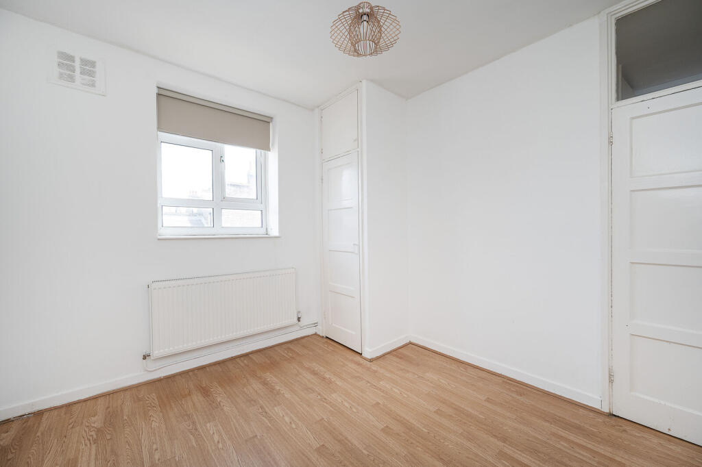 Apartment in London - View 4