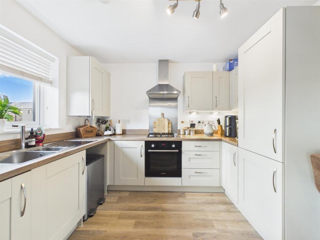 Apartment in Derby, Allestree - View 3