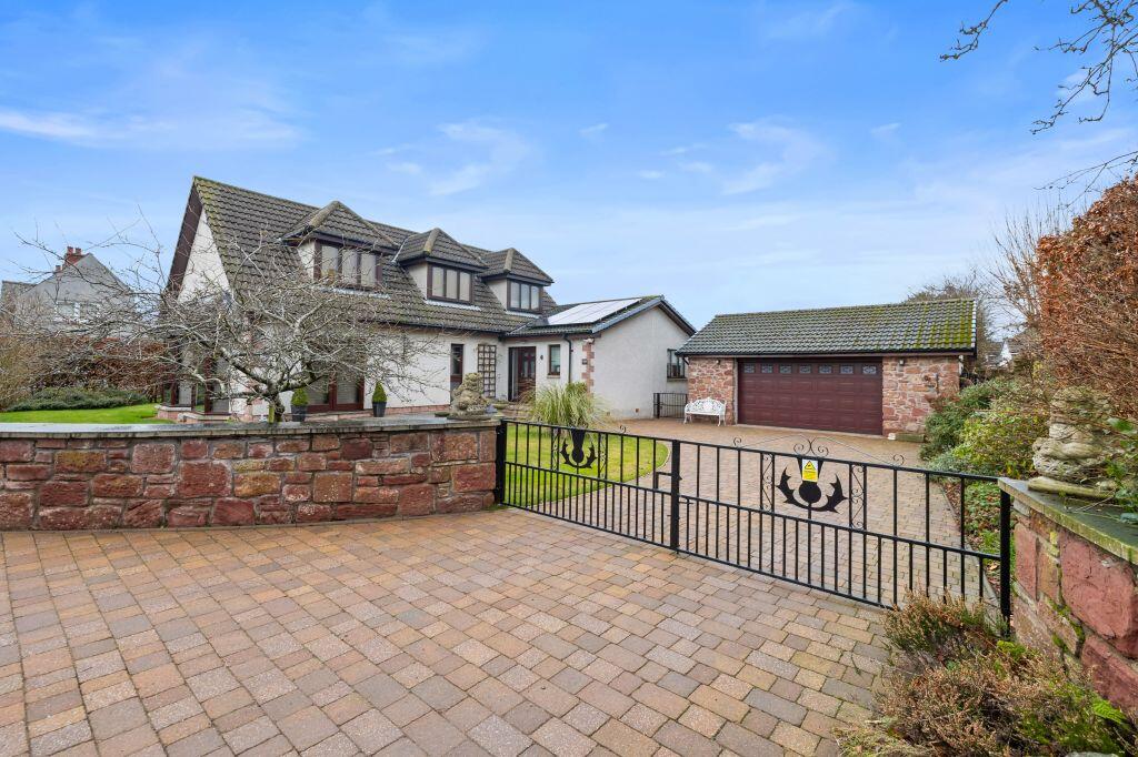 Main image of property: 10d The Square, Letham, Forfar DD8 2PZ