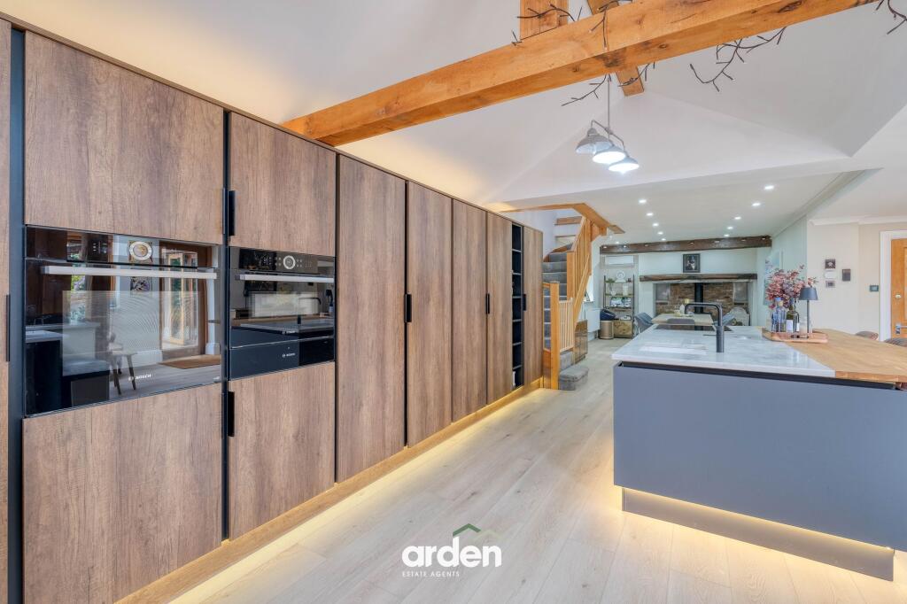 House in Bromsgrove, Belbroughton - View 5