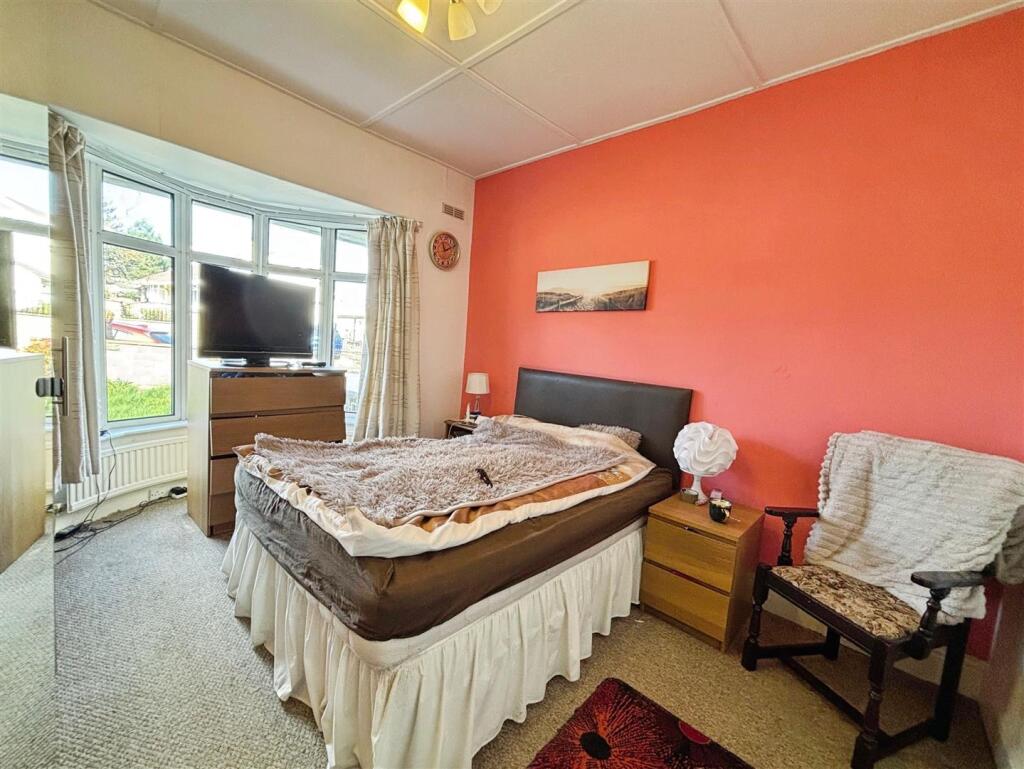 Additional image 9 of Hawes Drive, Bradford, BD5 9BB