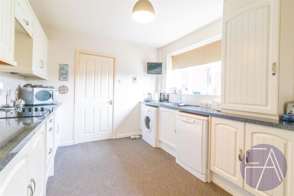 House in Sefton, Liverpool City Region - View 5
