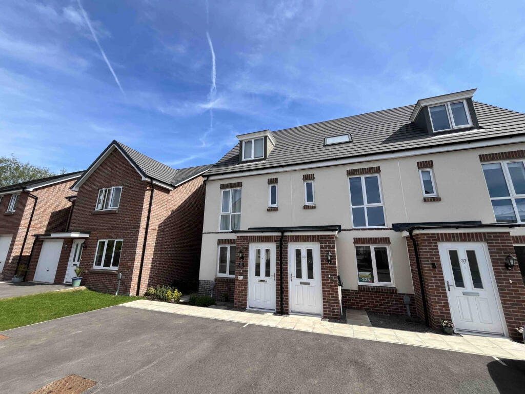 Main image of property: 35 Buzzard Rise, Lydney, GL15