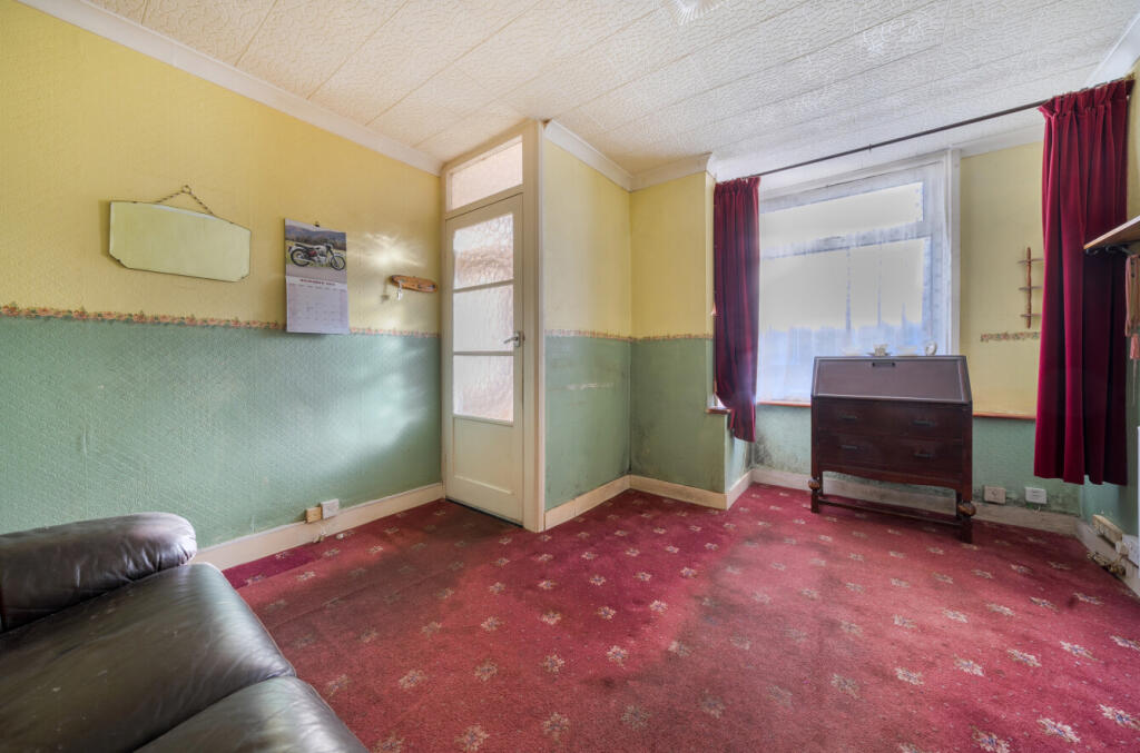 Clarendon Road, Reading, Berkshire photo 2