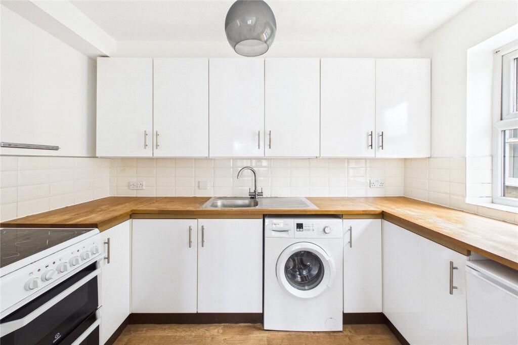 Apartment in London - View 3