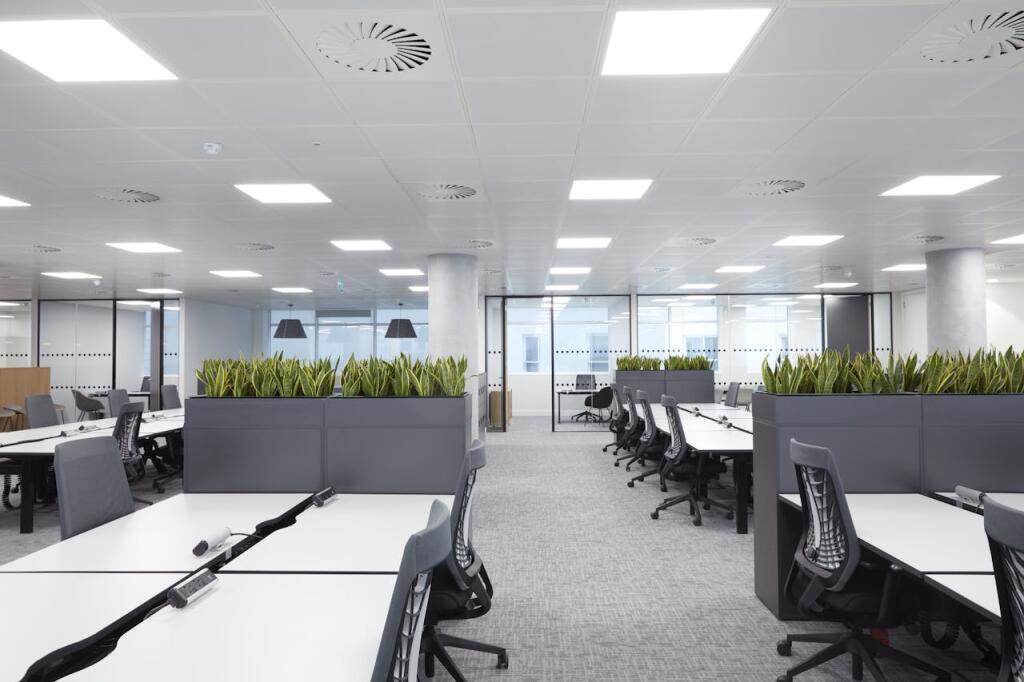 Main image of property: 7 Bishopsgate, 7-11 Bishopsgate, London, EC2N 3AR