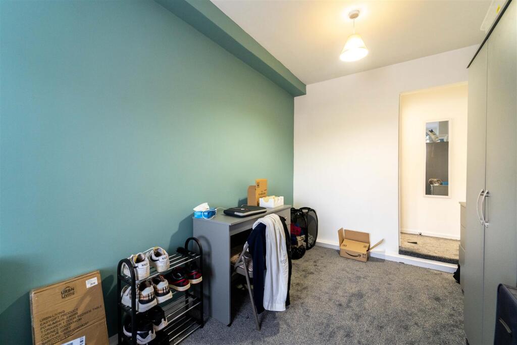 5 bedroom house for rent