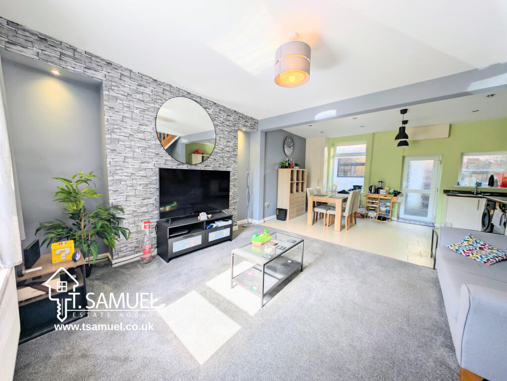 House in Cardiff, Mountain Ash East - View 2