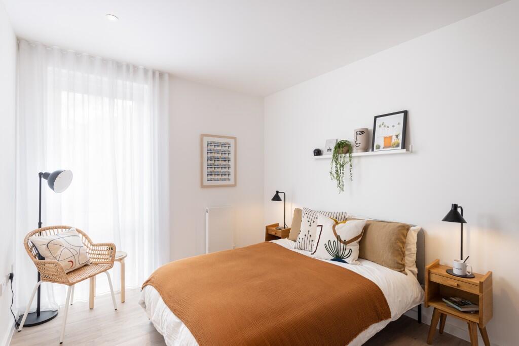Apartment in Croydon - View 4