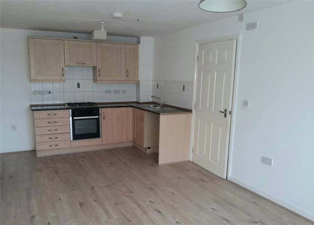 Keepers Gate, West Midlands, B37 photo 4