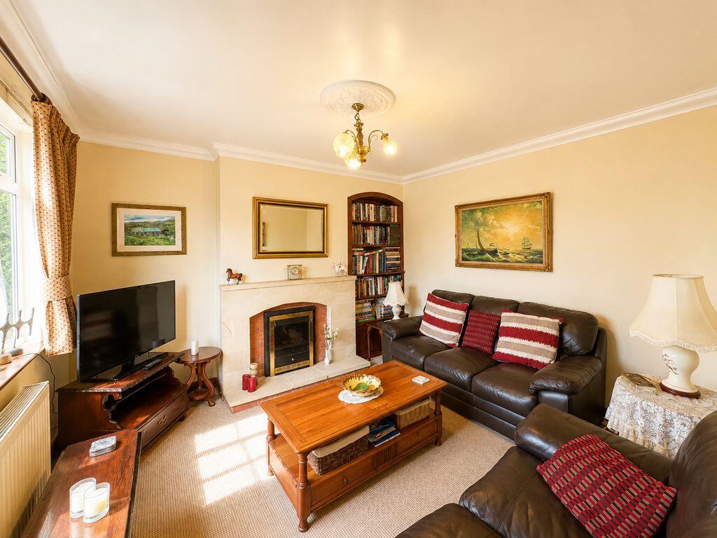 House in Lichfield, Burntwood - View 3