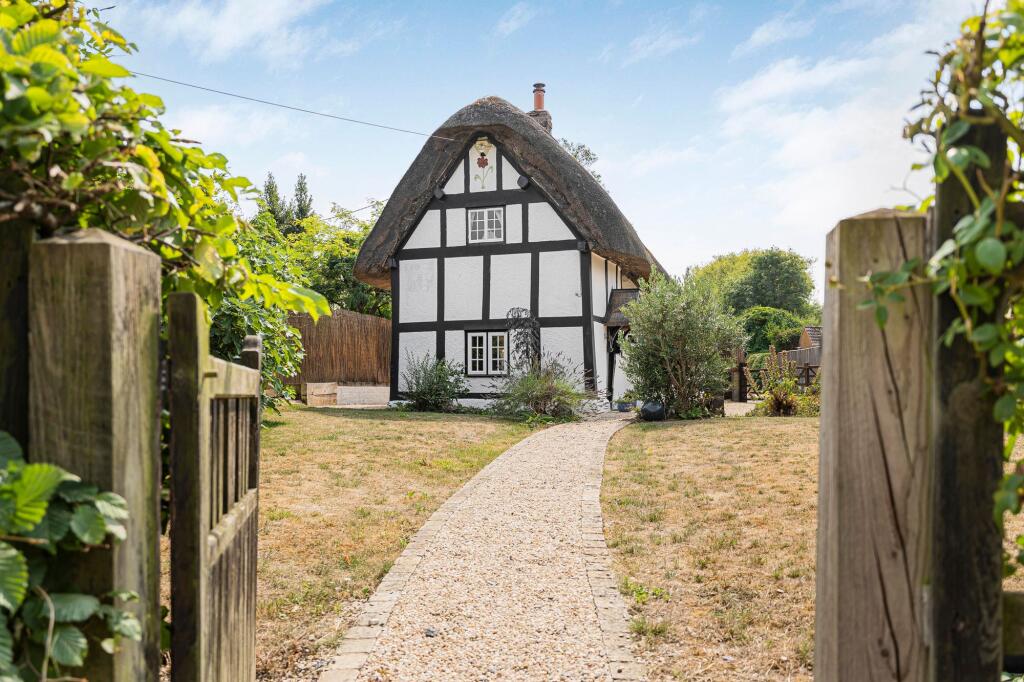 Main image of property: The Green, Chalgrove, OX44