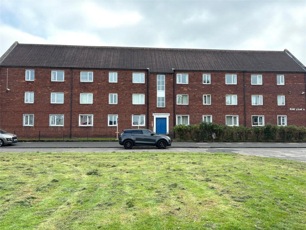 3-bed terraced on Park Avenue, Gosforth, Newcastle upon Tyne, Tyne and Wear, NE3, £65,000