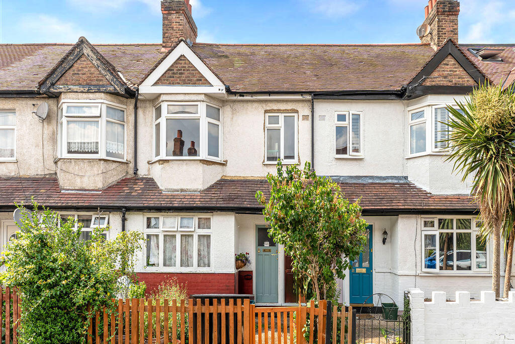 Main image of property: Dinton Road, London