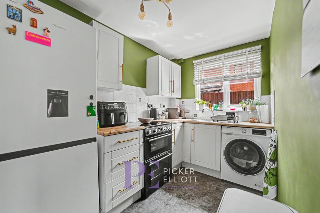 Wood Street, Hinckley, LE10 photo 4