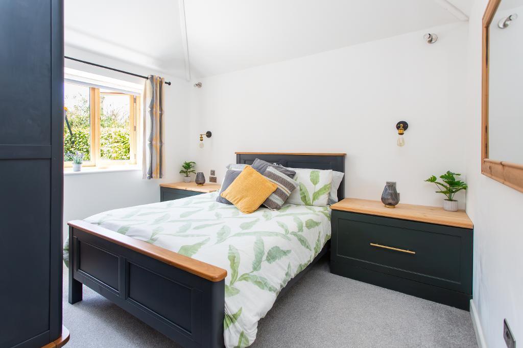Upper Station Road, Heathfield, East Sussex, TN21 8DS photo 4