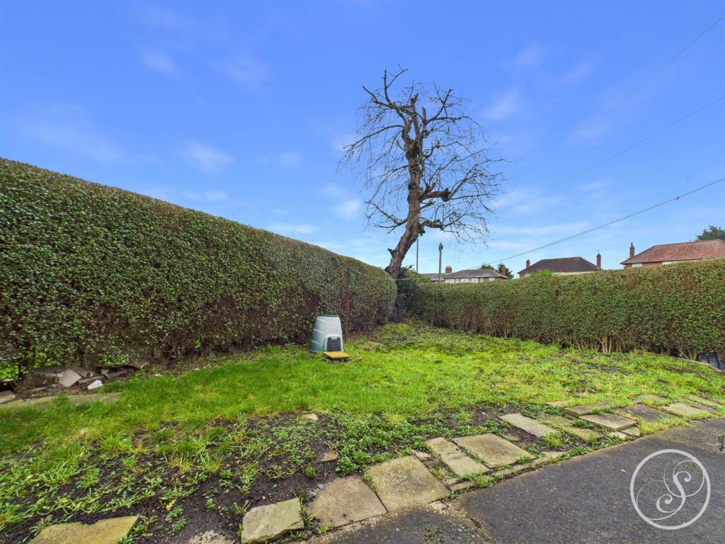 Rookwood Crescent, Leeds photo 4