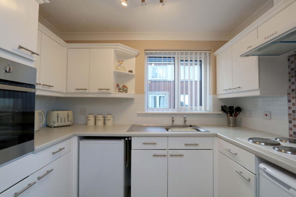 Cambridge Road, Churchtown, Southport, PR9 - View 4