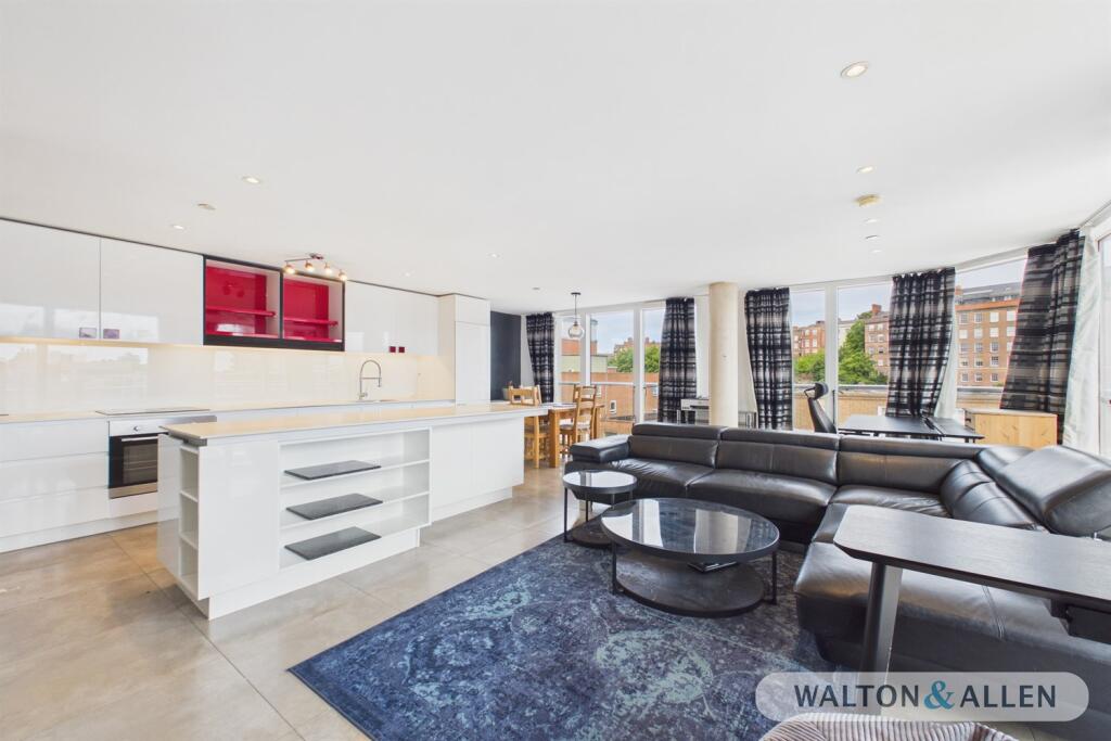 Apartment in Nottingham - View 5