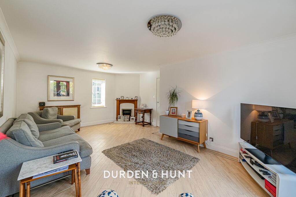 House in Epping Forest, Buckhurst Hill - View 4