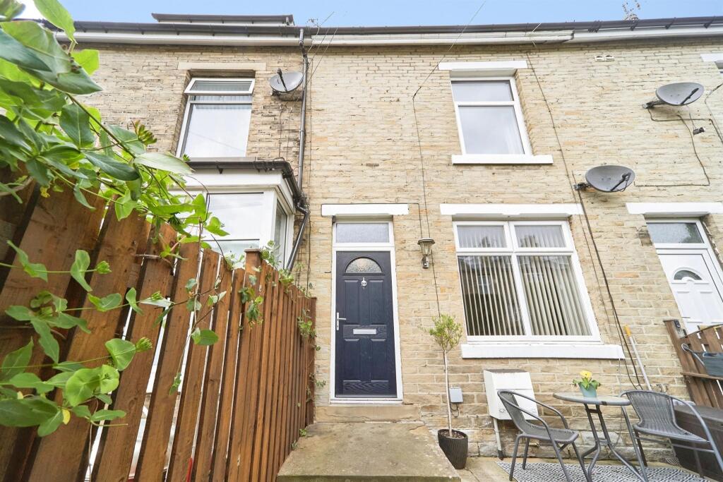 Main image of property: Hope View, Shipley