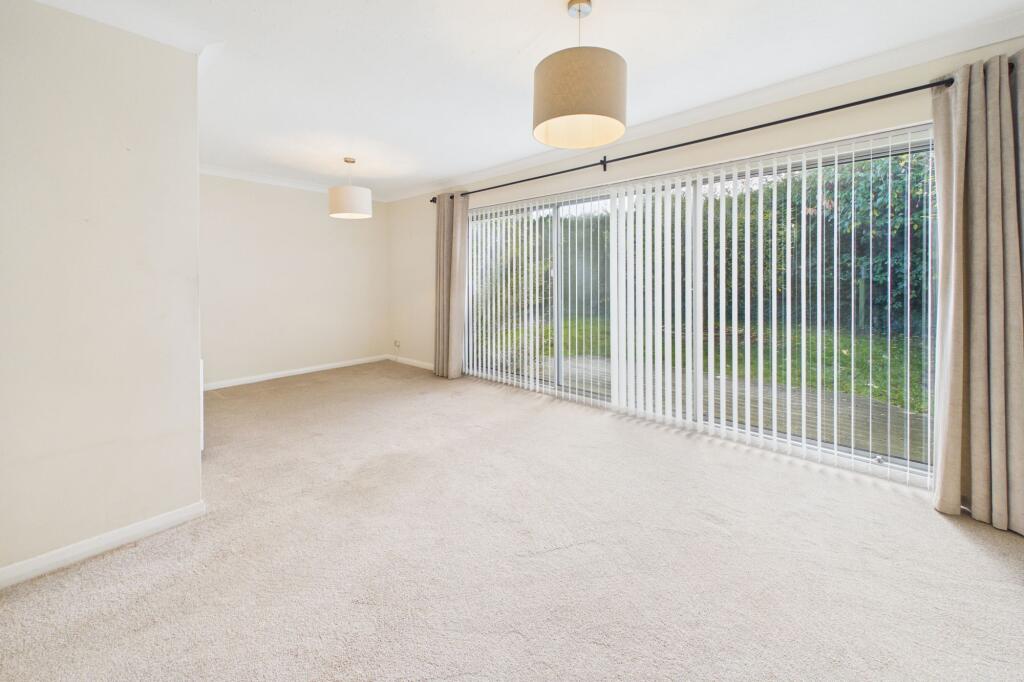 Campion Drive, Guisborough, TS14 photo 3