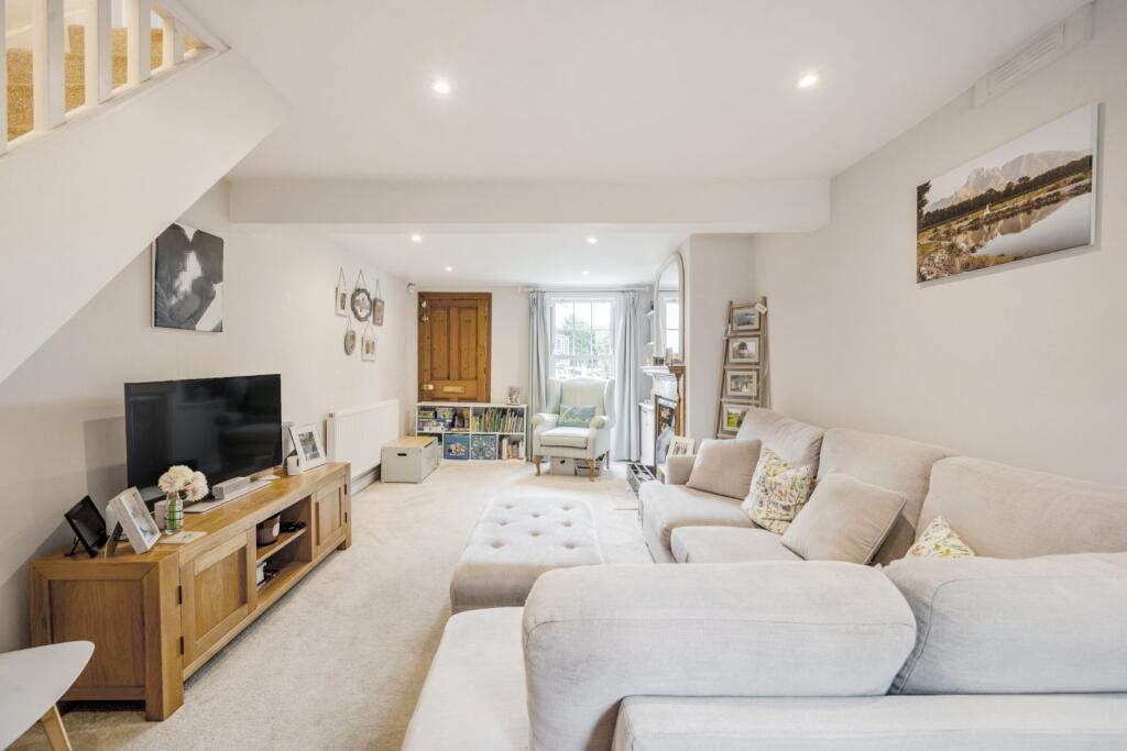 Flint Cottages, The Common, Flackwell Heath, Buckinghamshire, HP10 - View 3