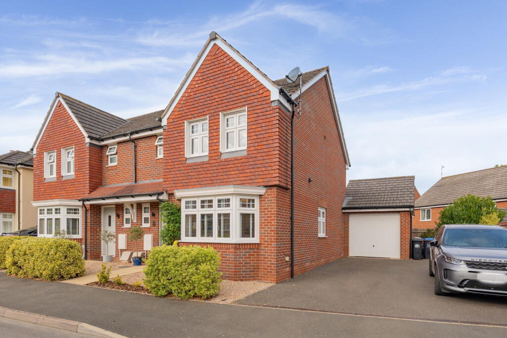 Main image of property: Poplar Way, Whitnash, Leamington Spa, CV31 2SQ
