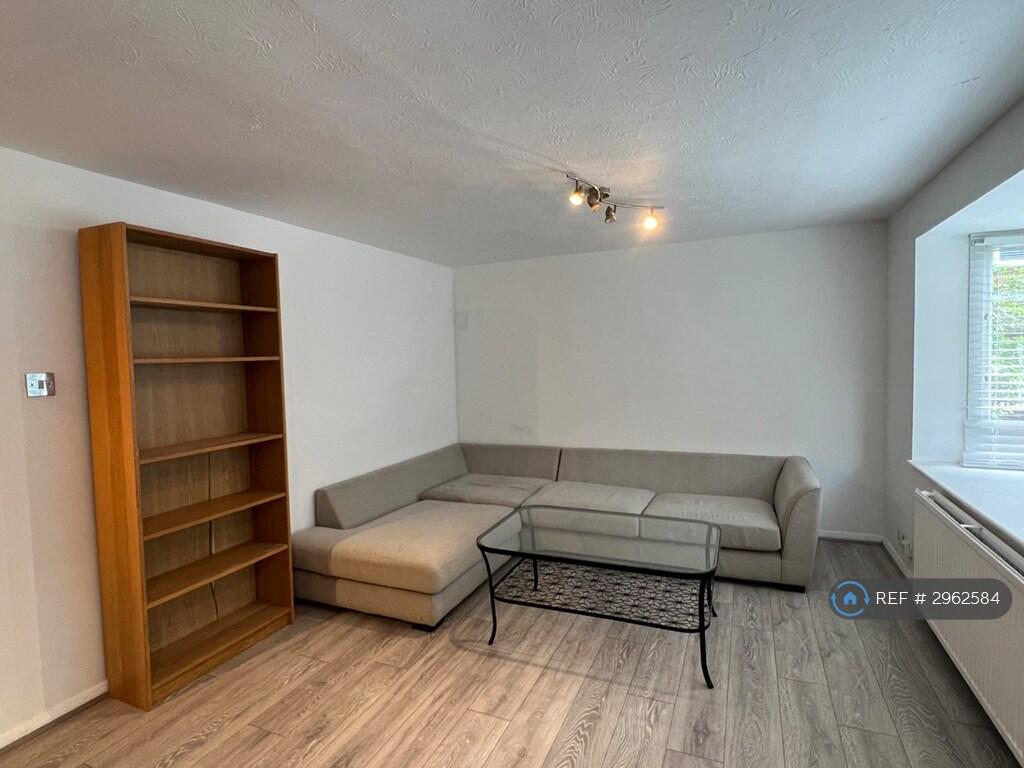 Main image of property: Laburnum Close, London, N11