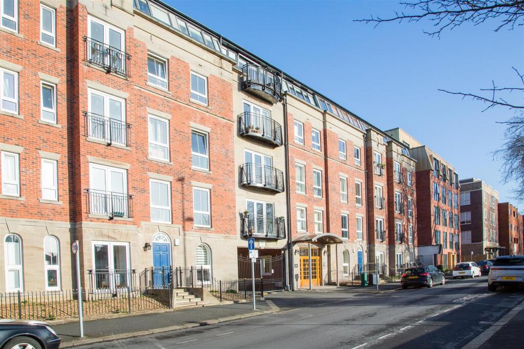 Main image of property: Palmyra Square North, Warrington