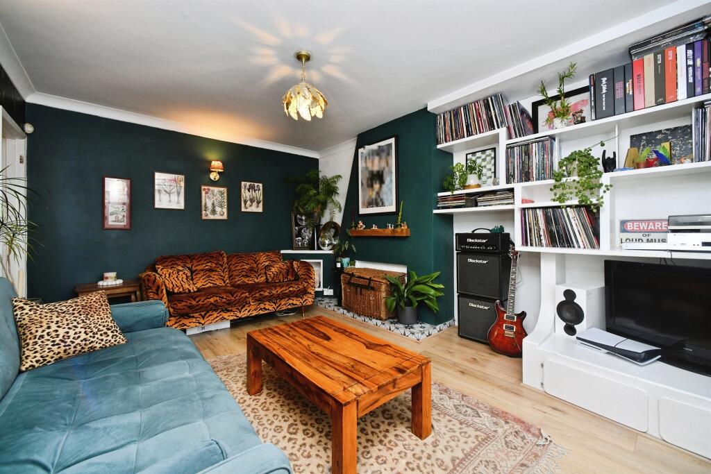 House in Brighton, Bevendean - View 2