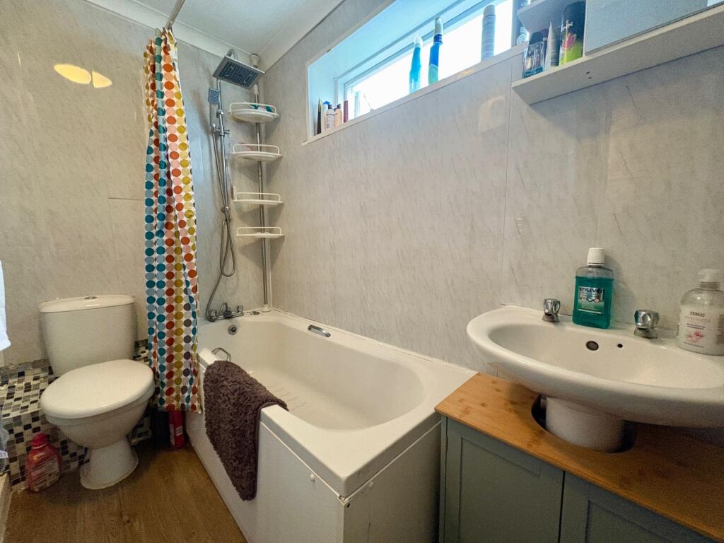 Additional image 7 of Bradford Road, West Yorkshire, Shipley, BD18