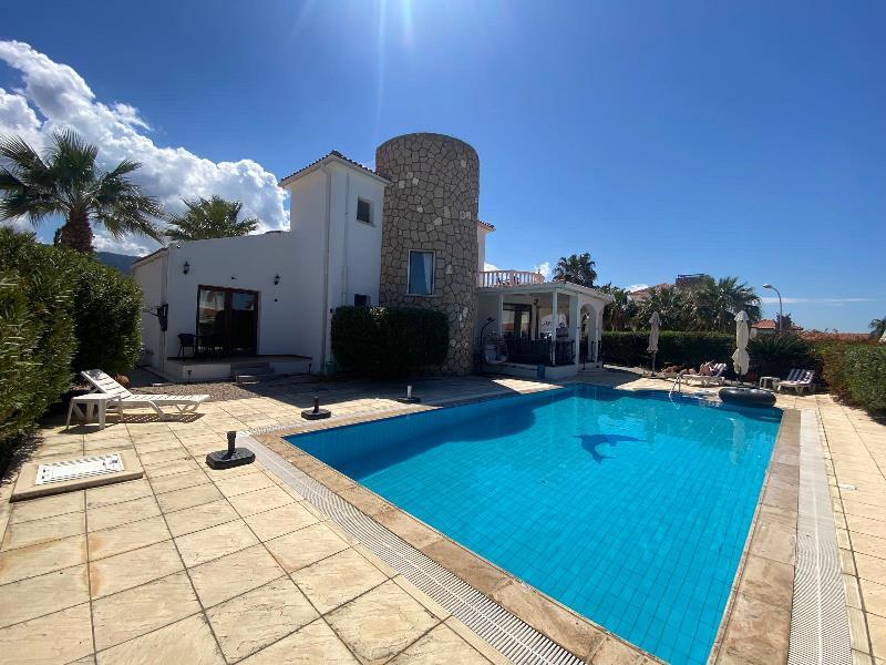 Main image of property: Bahçeli, Girne